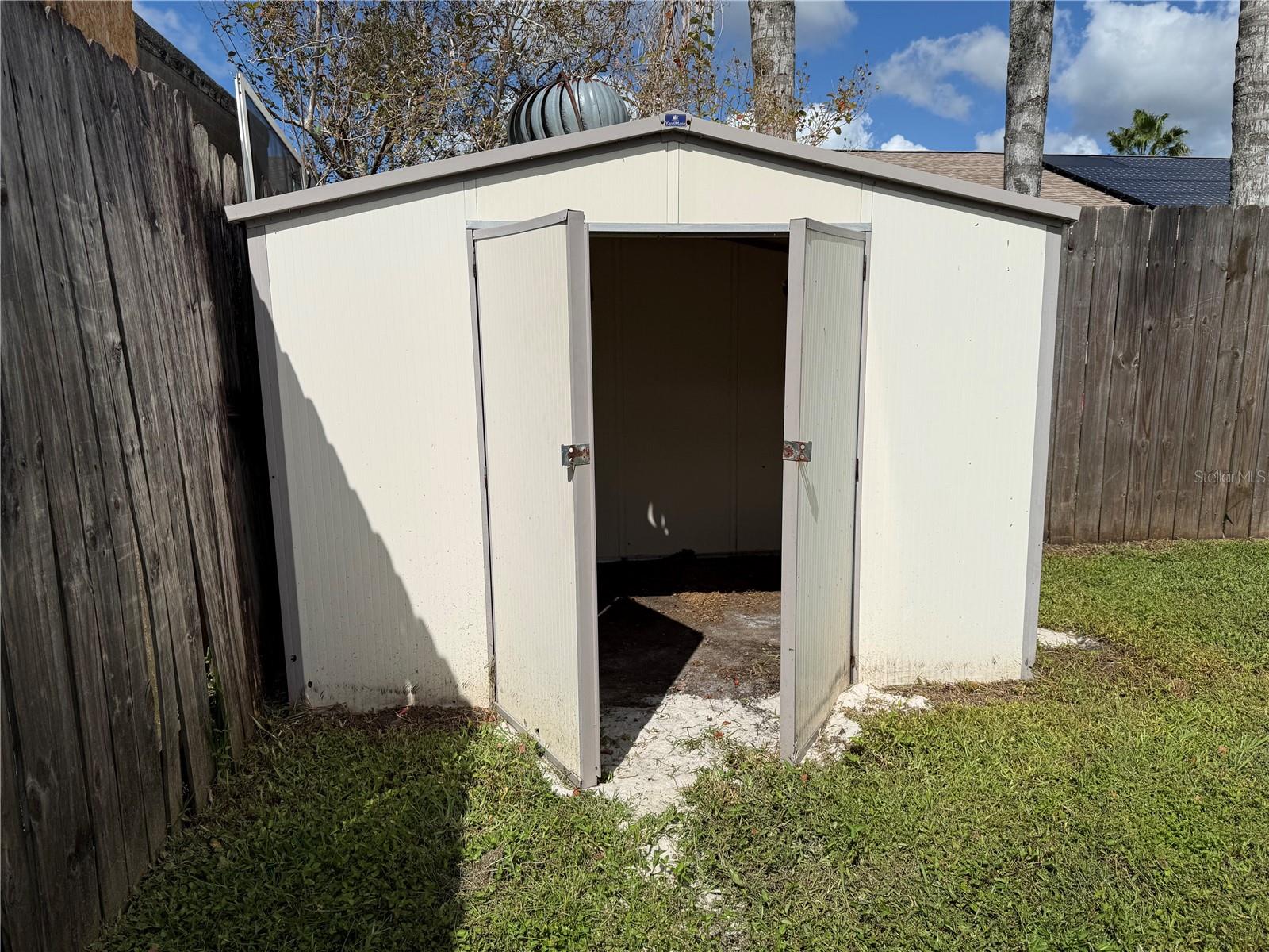 Image 27 of 31 For 7870 Brockwood Circle