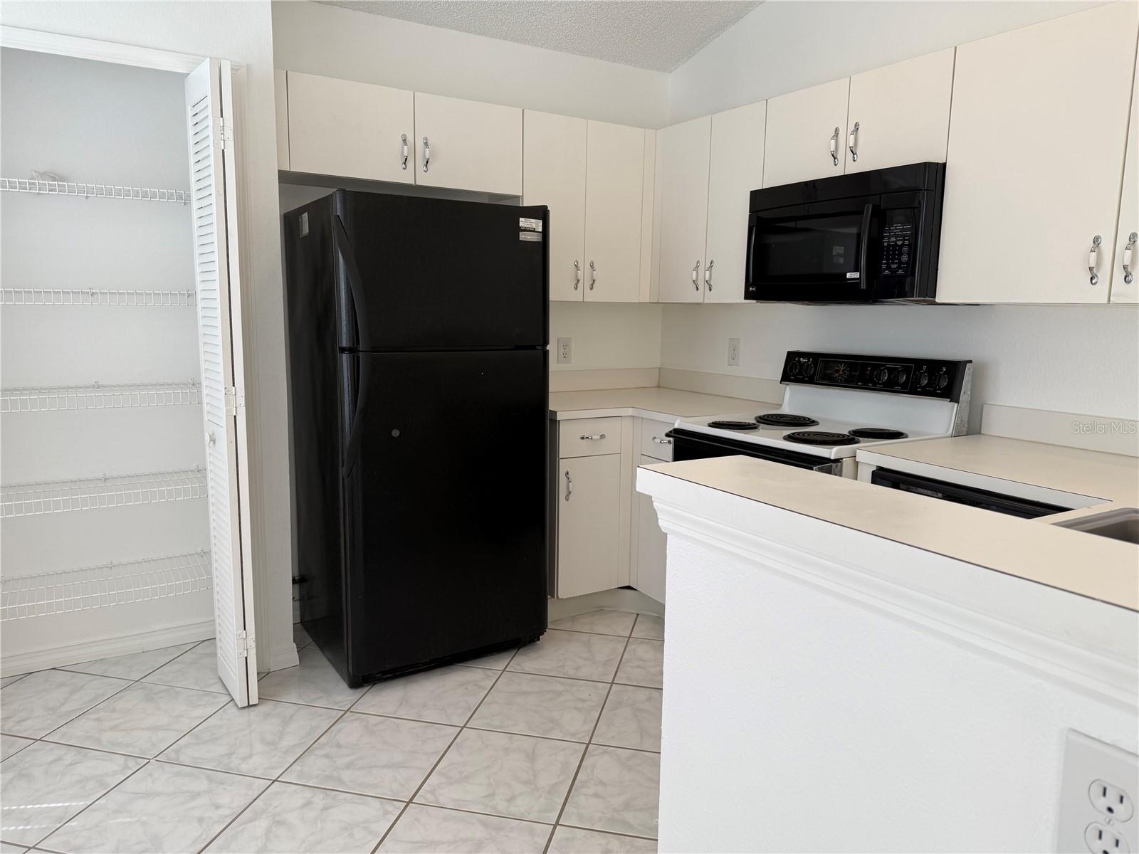 Image 4 of 31 For 7870 Brockwood Circle