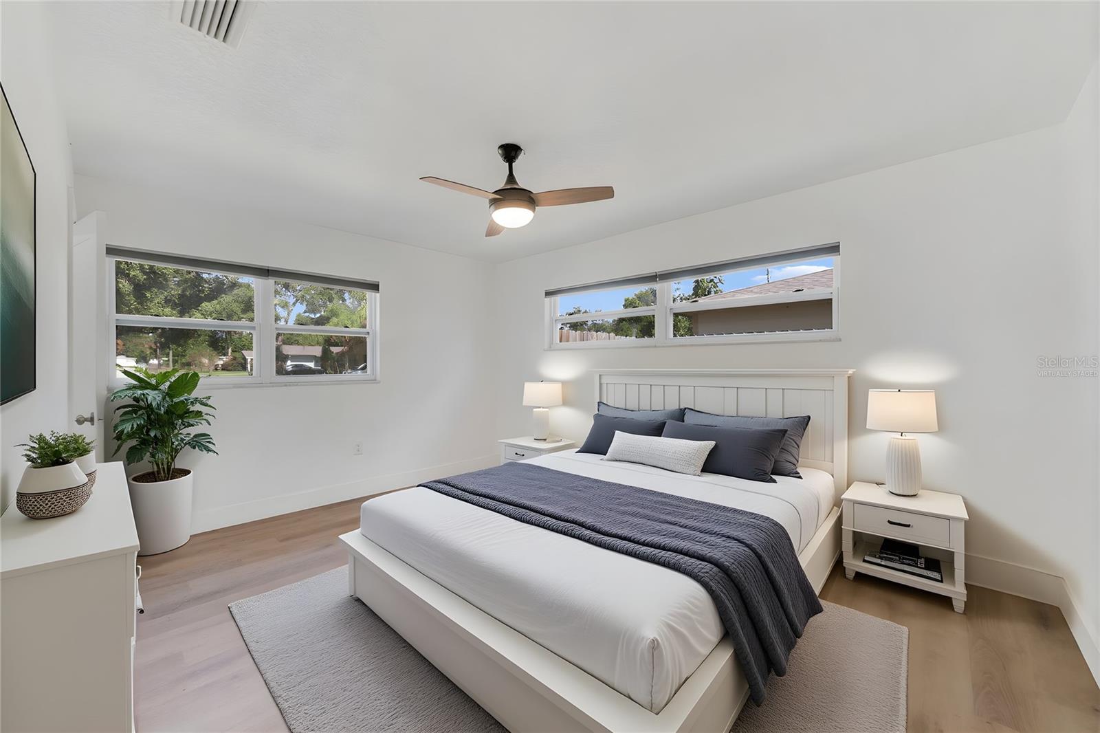 Image 7 of 25 For 449 Citadel Drive