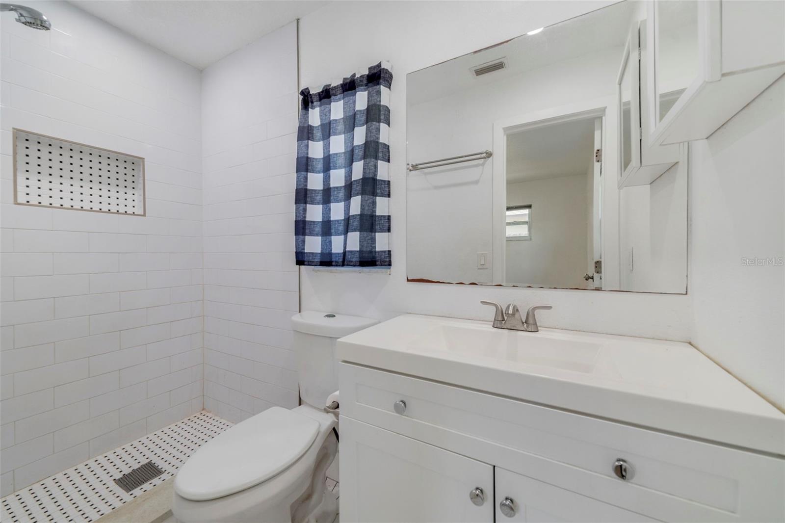 Image 9 of 25 For 449 Citadel Drive