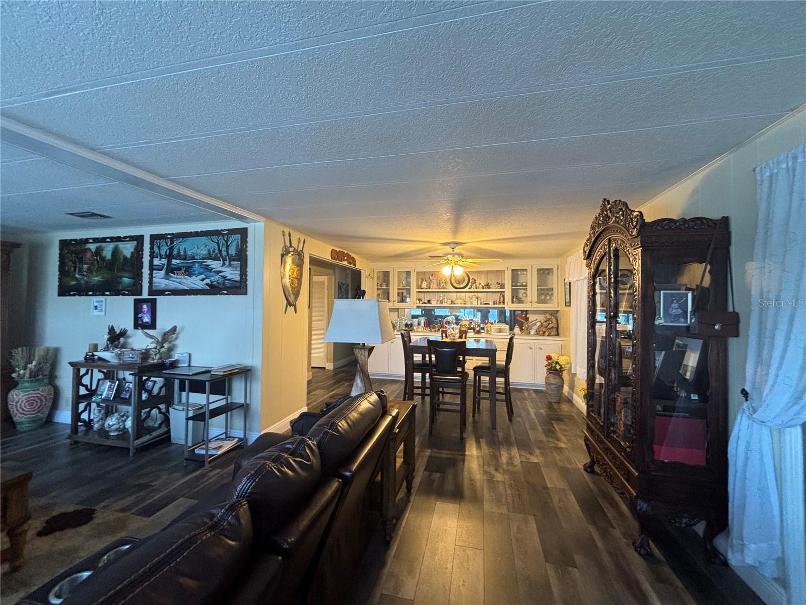 Image 9 of 24 For 2122 Lake Drive Ge
