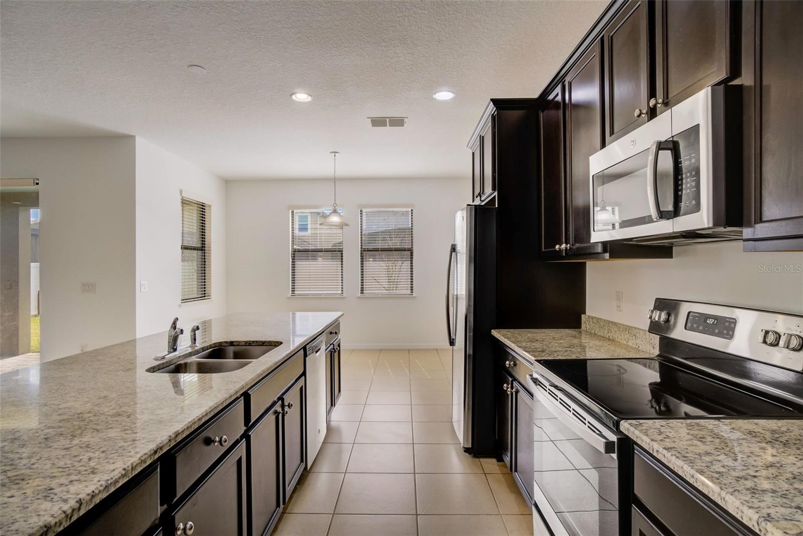 Image 5 of 27 For 3426 Puxton Drive