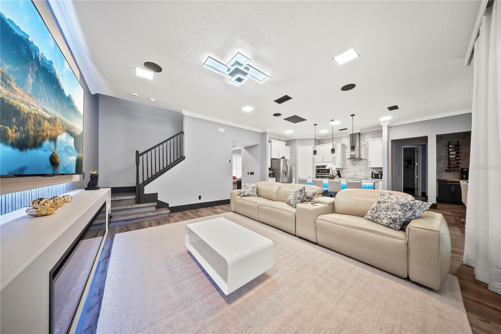 Image 14 of 56 For 9453 Prince Harry Drive