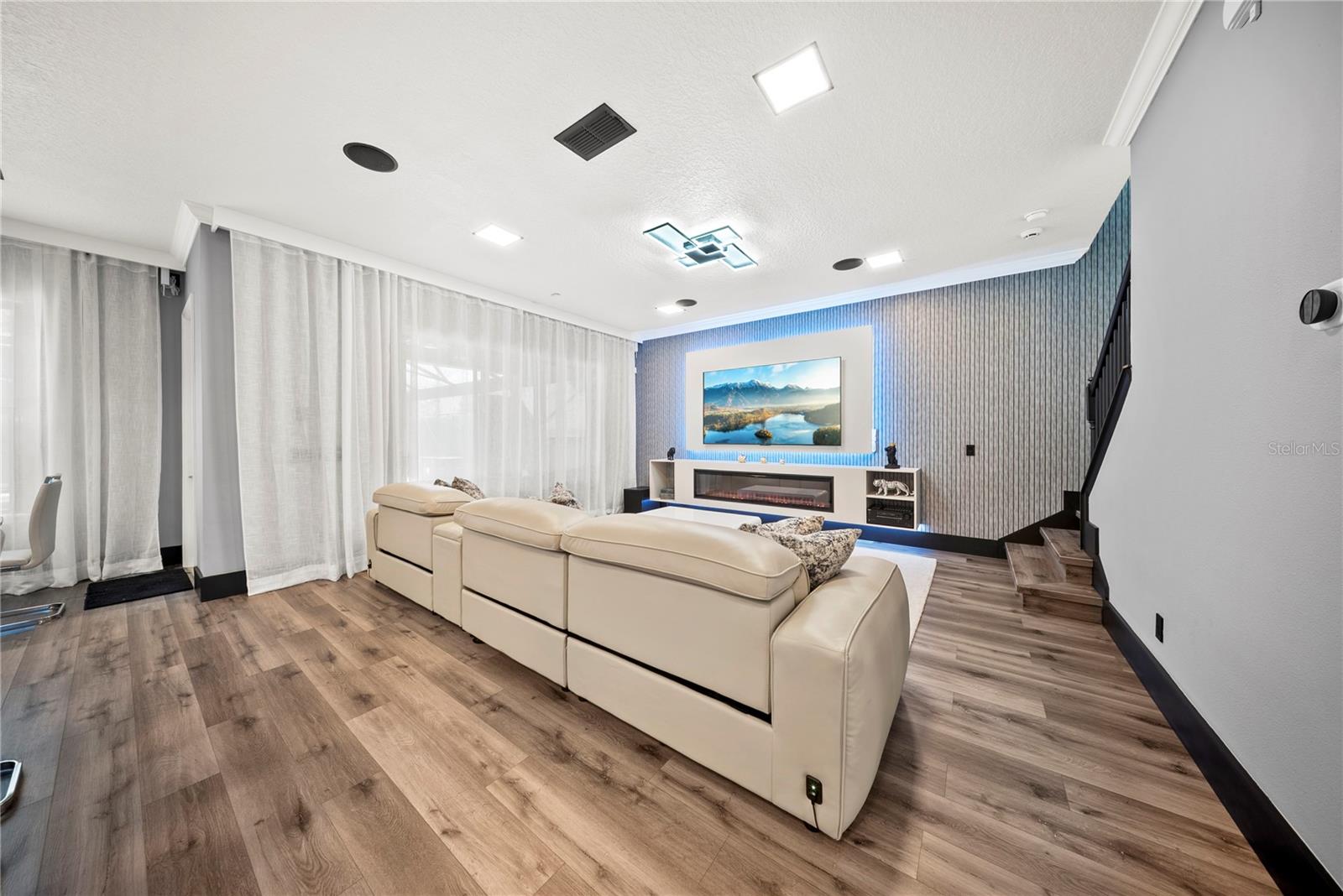 Image 16 of 56 For 9453 Prince Harry Drive