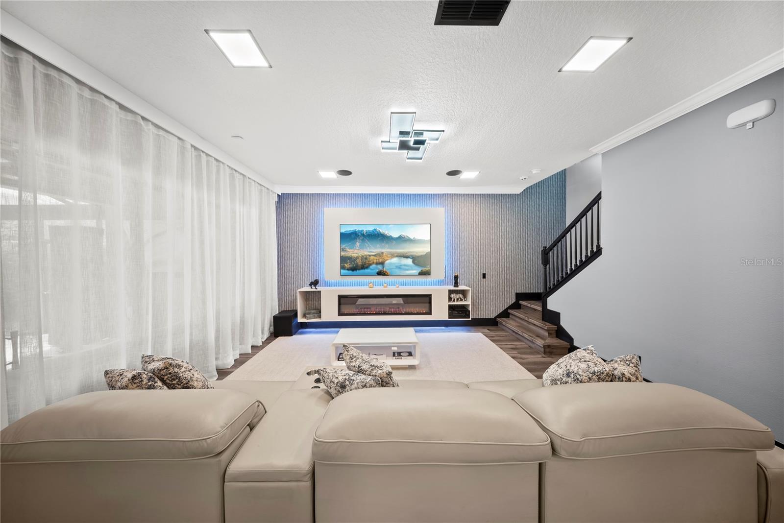 Image 17 of 56 For 9453 Prince Harry Drive