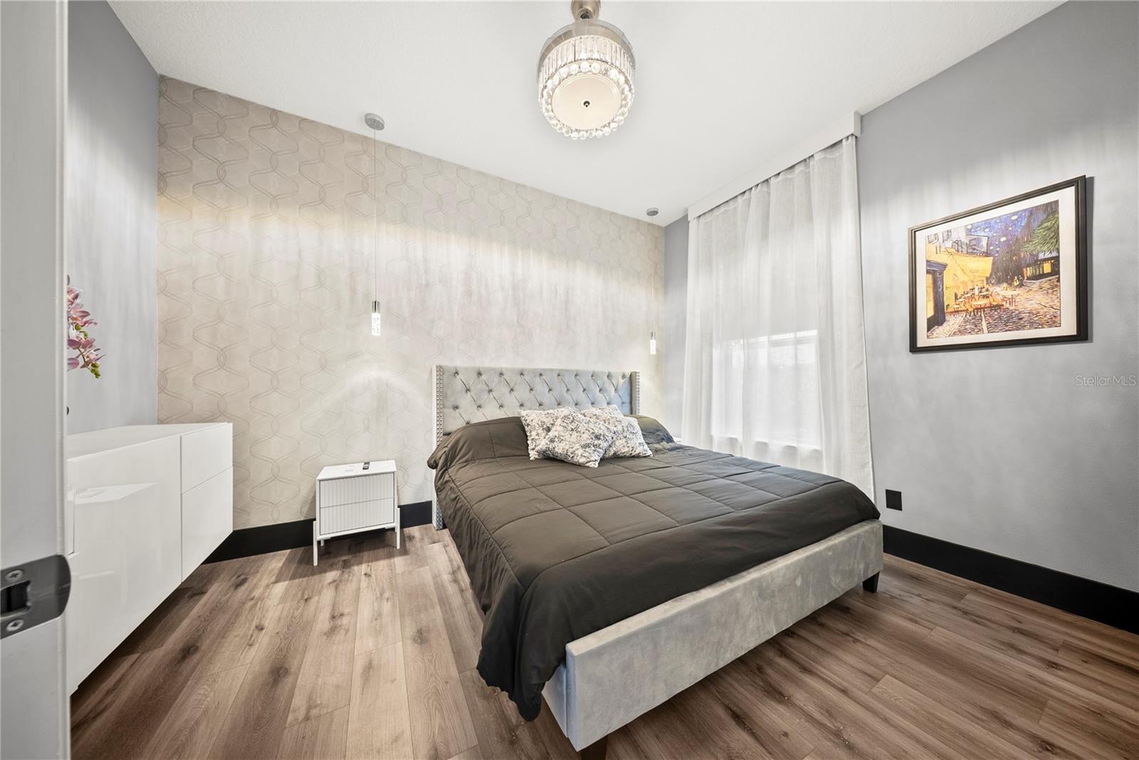 Image 18 of 56 For 9453 Prince Harry Drive