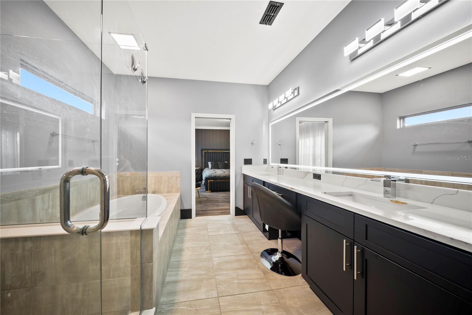 Image 38 of 56 For 9453 Prince Harry Drive