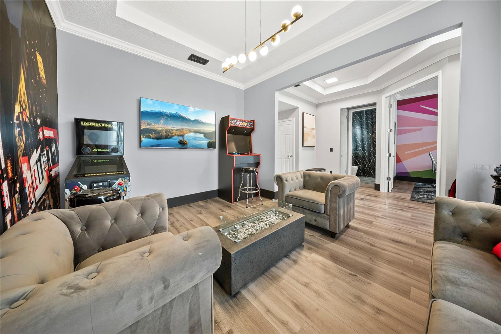 Image 4 of 56 For 9453 Prince Harry Drive