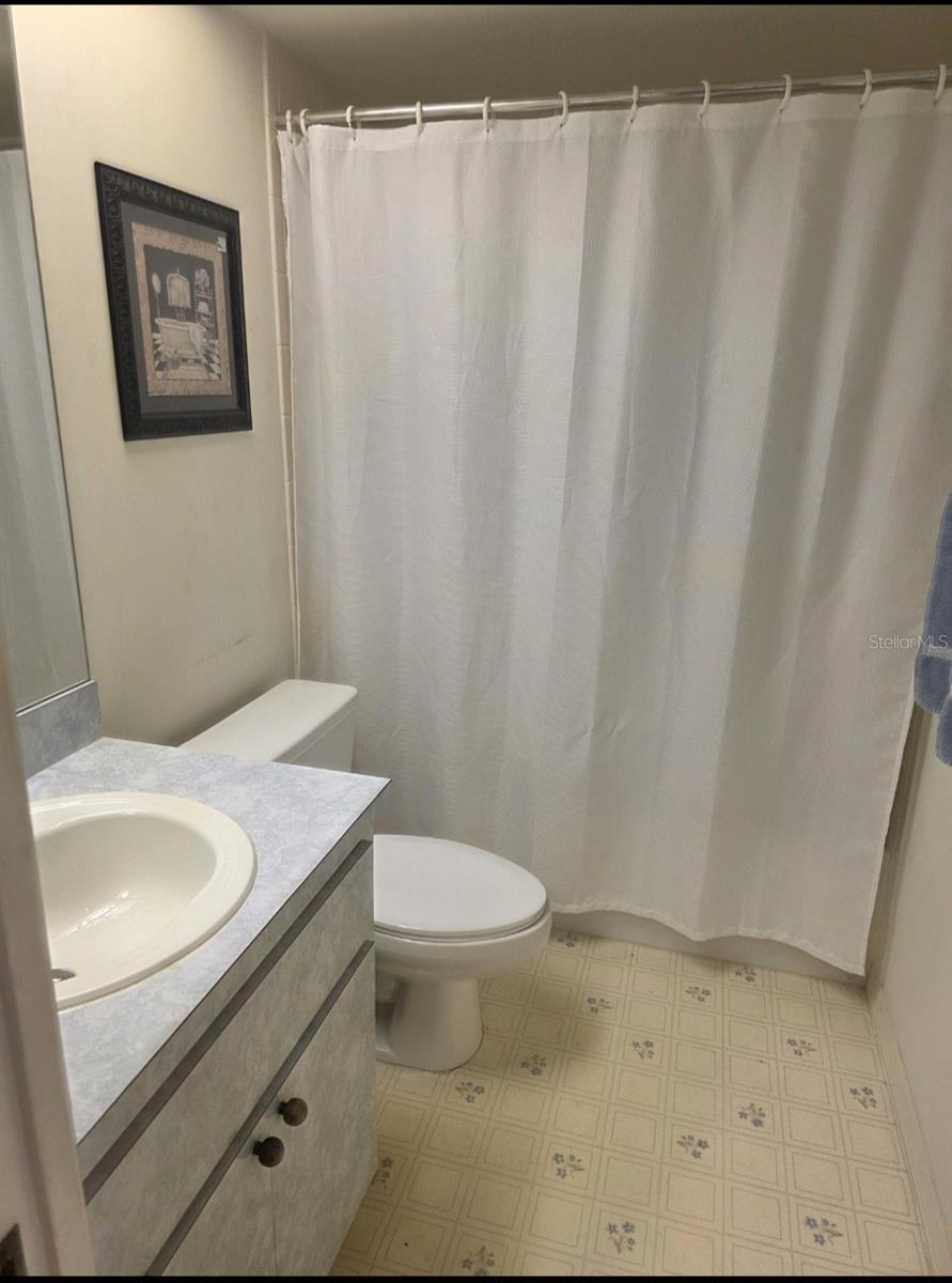 Image 17 of 27 For 10137 192nd Circle