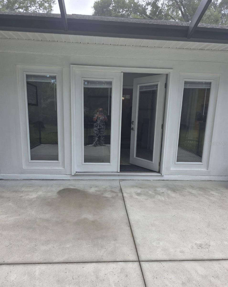 Image 21 of 27 For 10137 192nd Circle