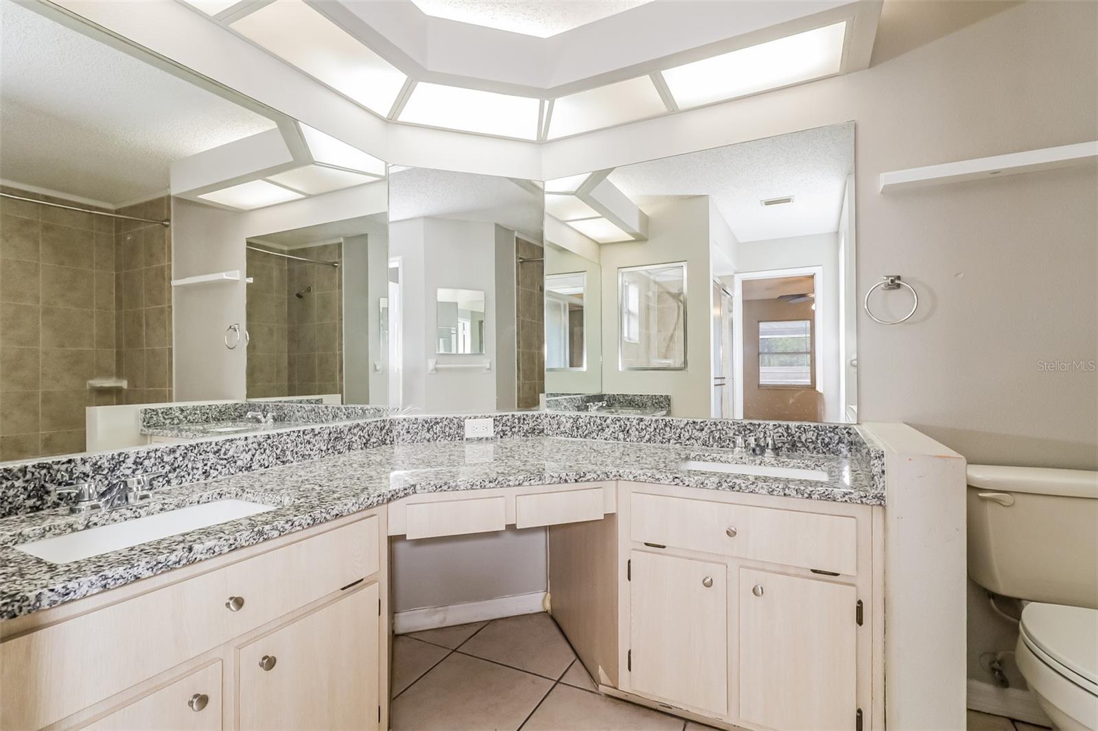 Image 14 of 21 For 8461 Red Roe Drive
