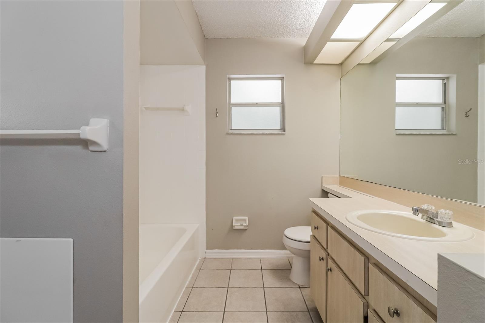 Image 16 of 21 For 8461 Red Roe Drive