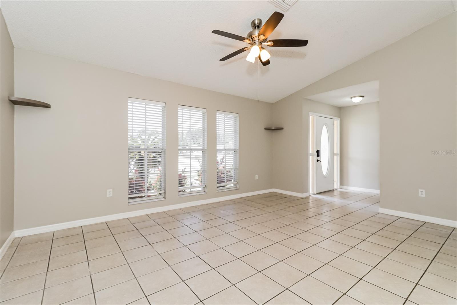 Image 5 of 21 For 8461 Red Roe Drive
