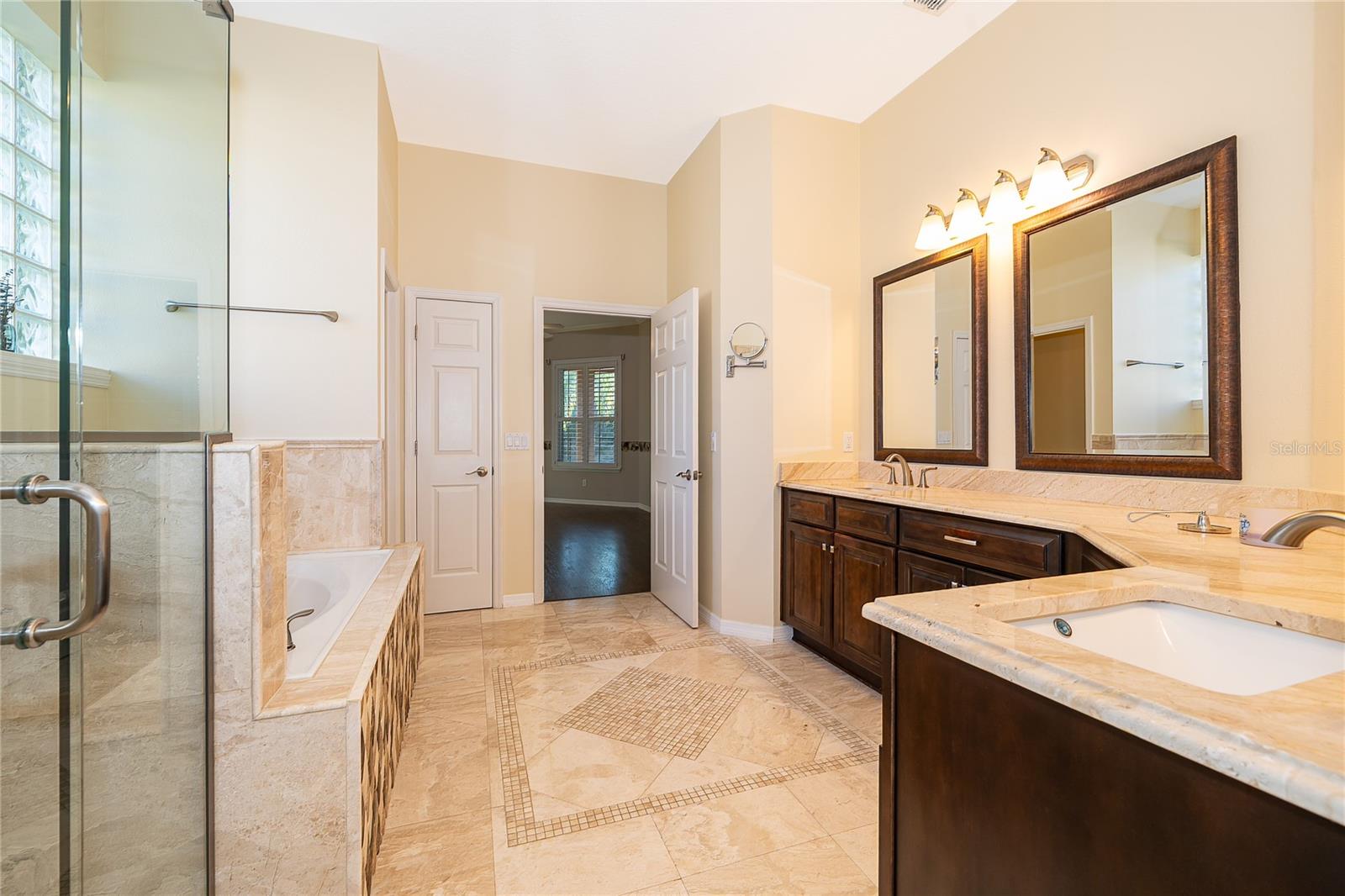 Image 22 of 46 For 721 Hupa Court