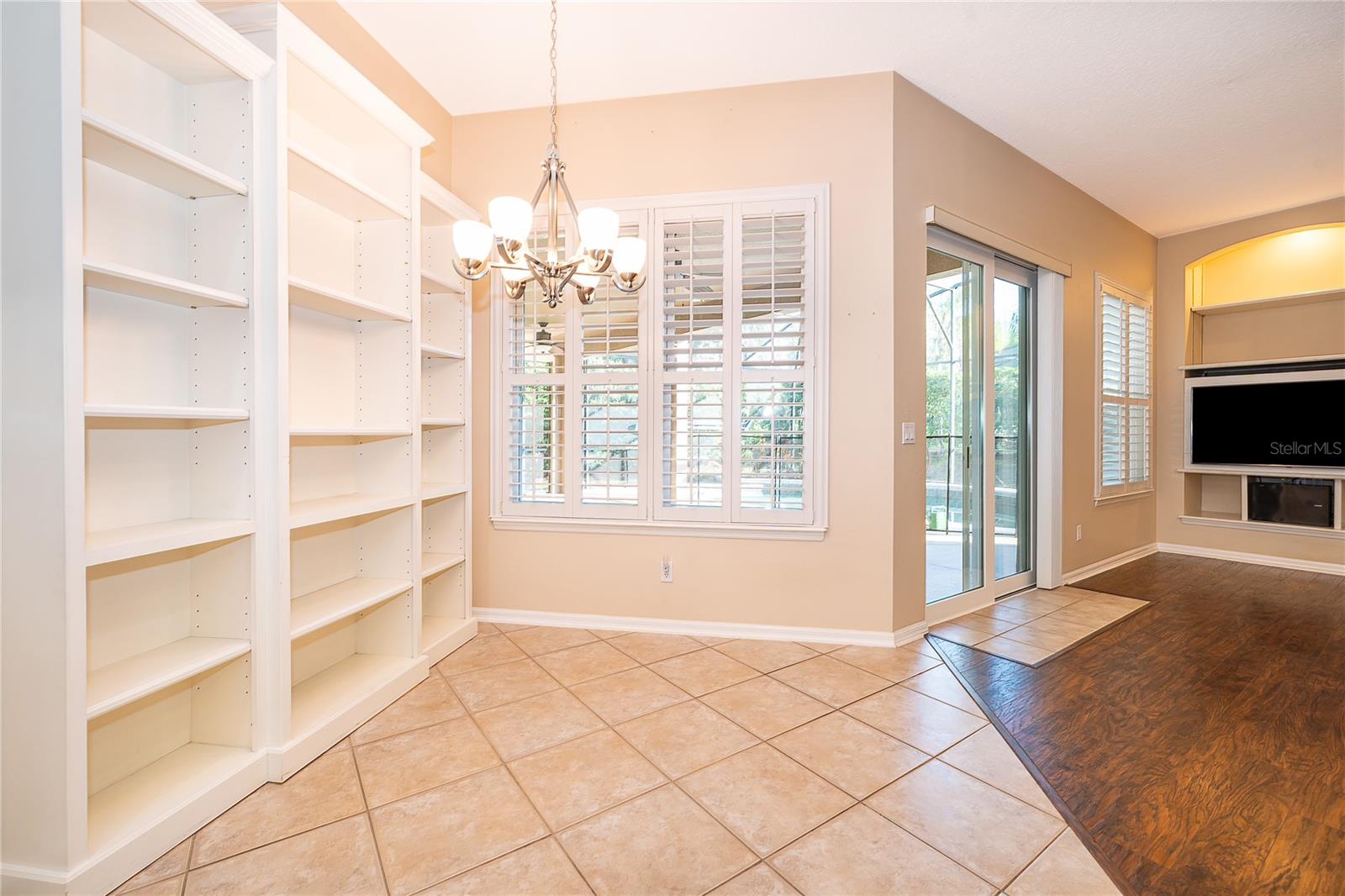 Image 8 of 46 For 721 Hupa Court