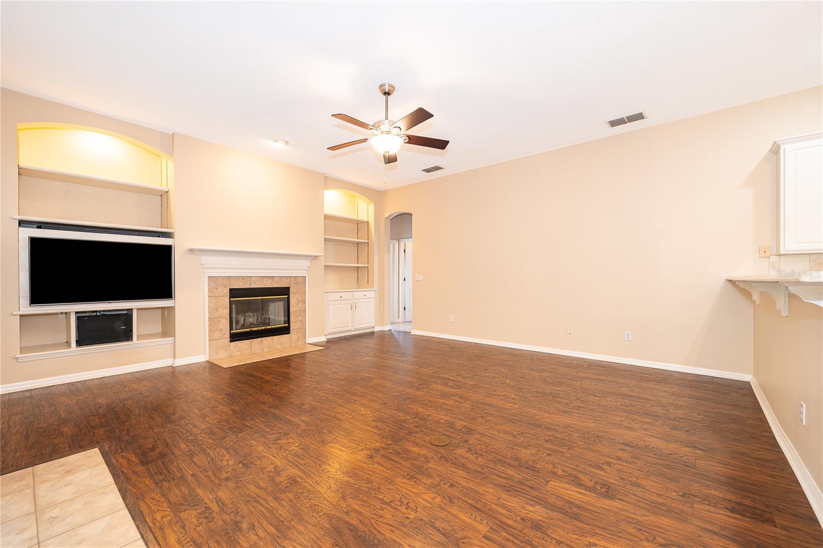 Image 9 of 46 For 721 Hupa Court