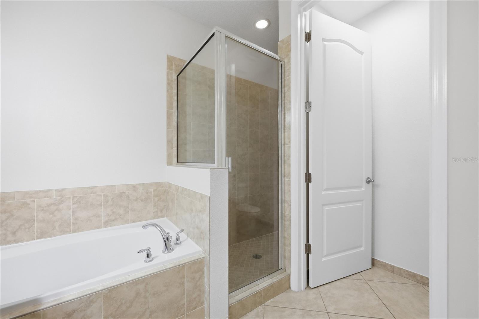 Image 20 of 37 For 8057 Prestbury Drive