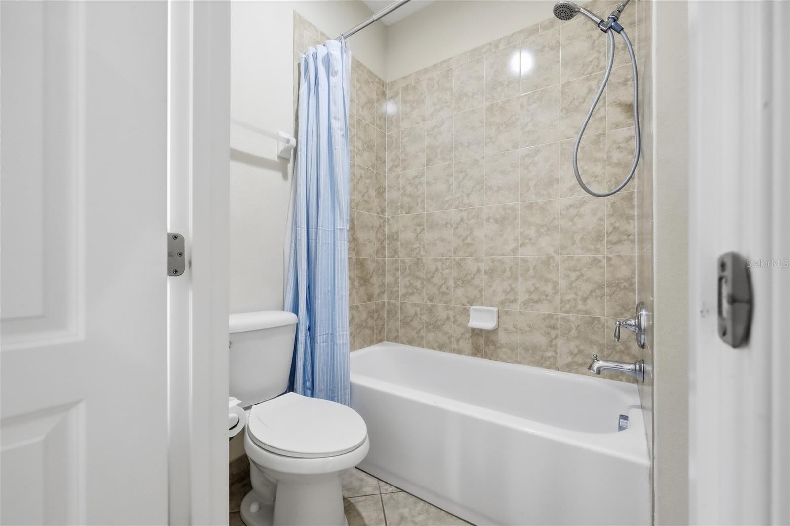 Image 27 of 37 For 8057 Prestbury Drive