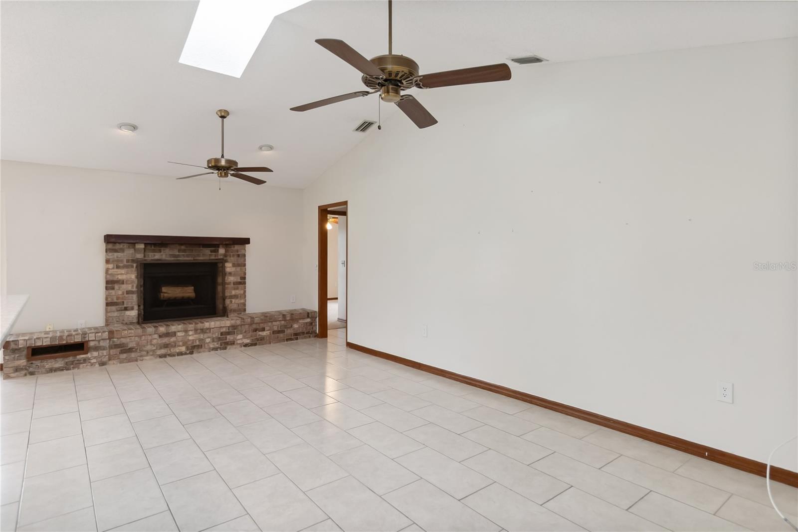 Image 15 of 34 For 2375 Salem Drive