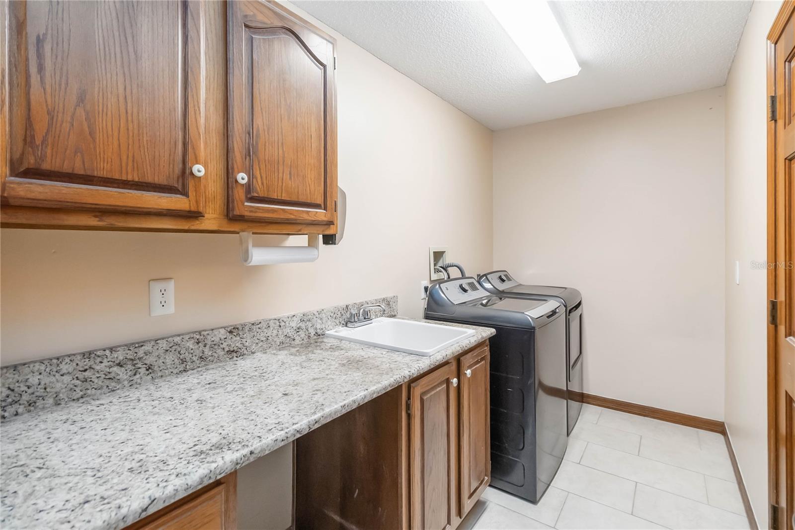 Image 25 of 34 For 2375 Salem Drive