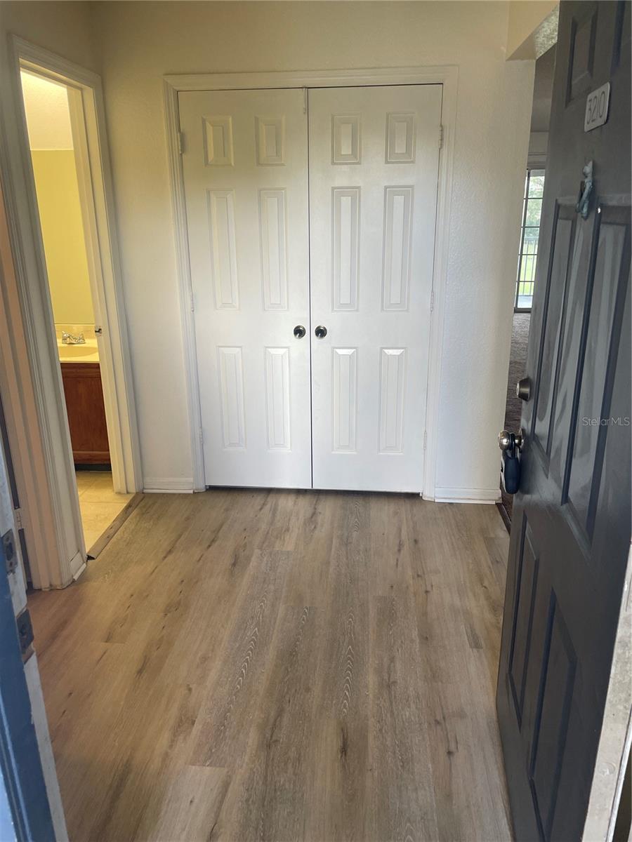 Image 4 of 32 For 3210 Clubside Drive 3210