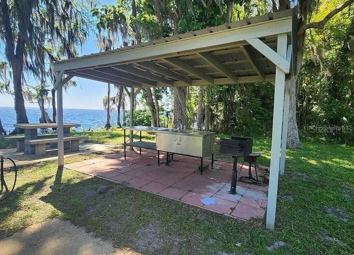 Image 12 of 15 For 731 Paradise Boulevard