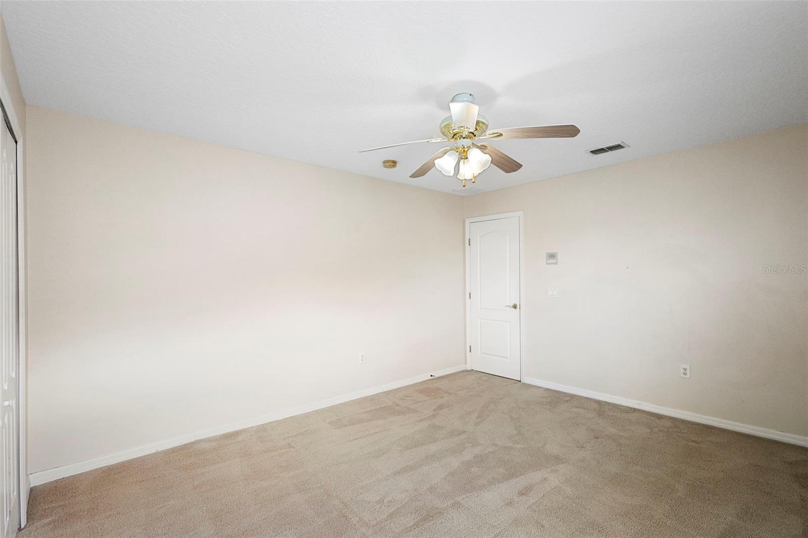 Image 24 of 51 For 15412 Grand Haven Drive