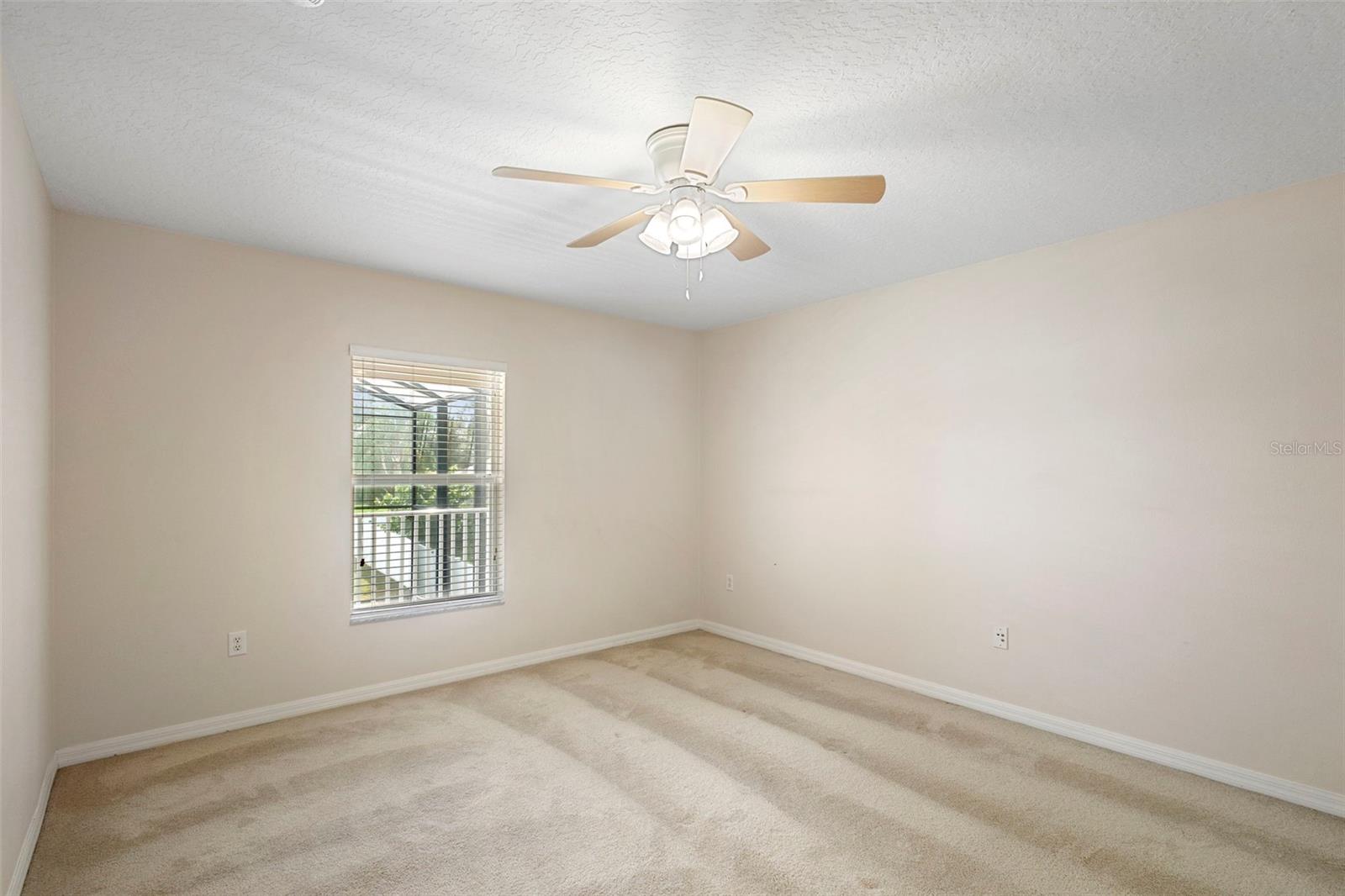 Image 26 of 51 For 15412 Grand Haven Drive