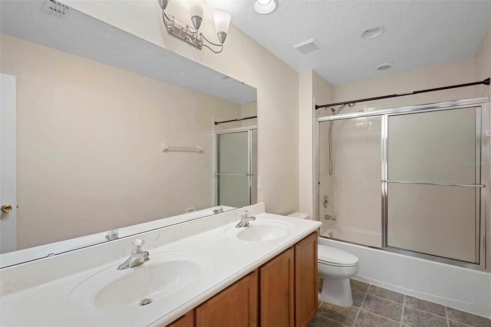 Image 27 of 51 For 15412 Grand Haven Drive
