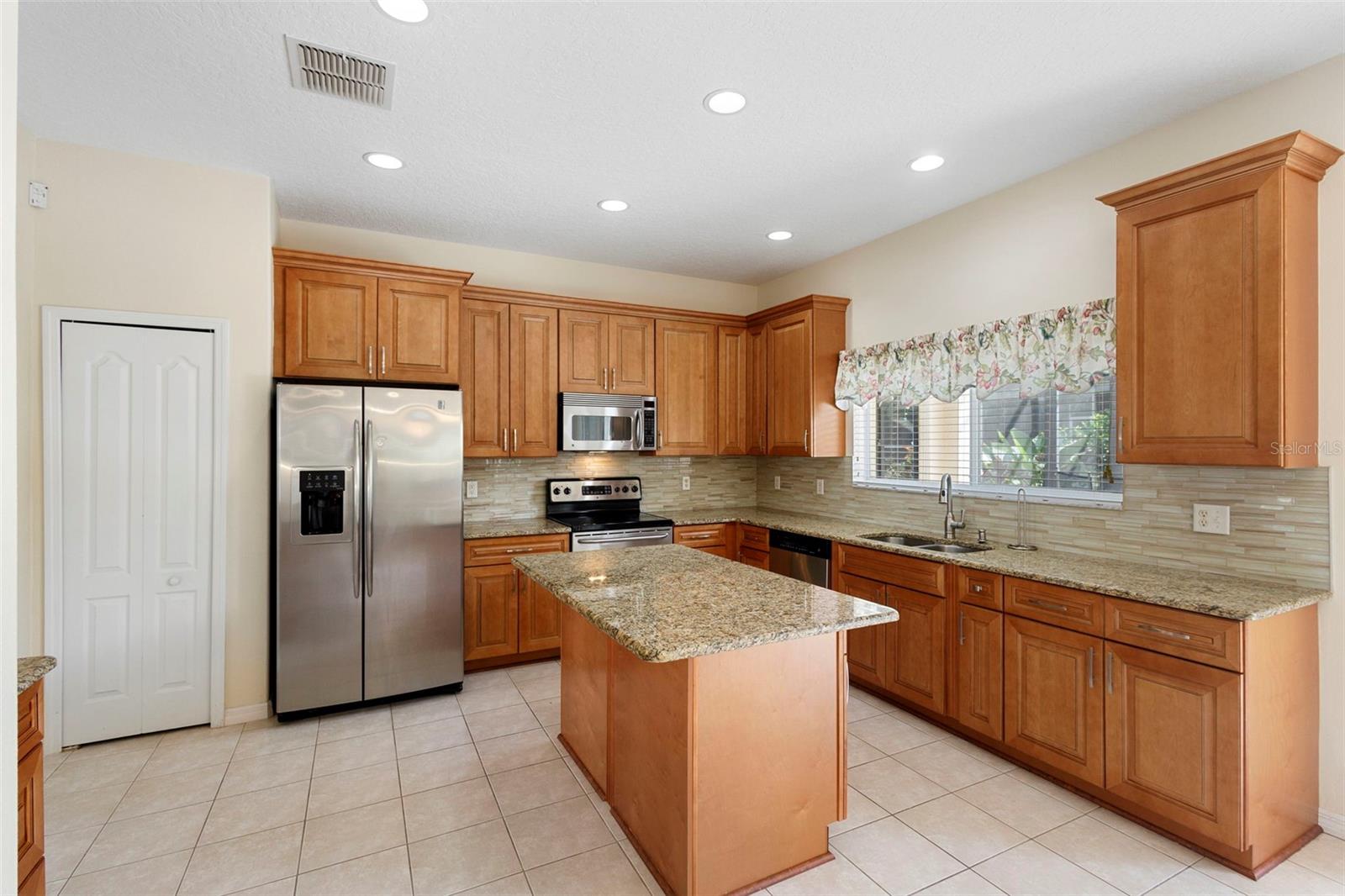 Image 3 of 51 For 15412 Grand Haven Drive