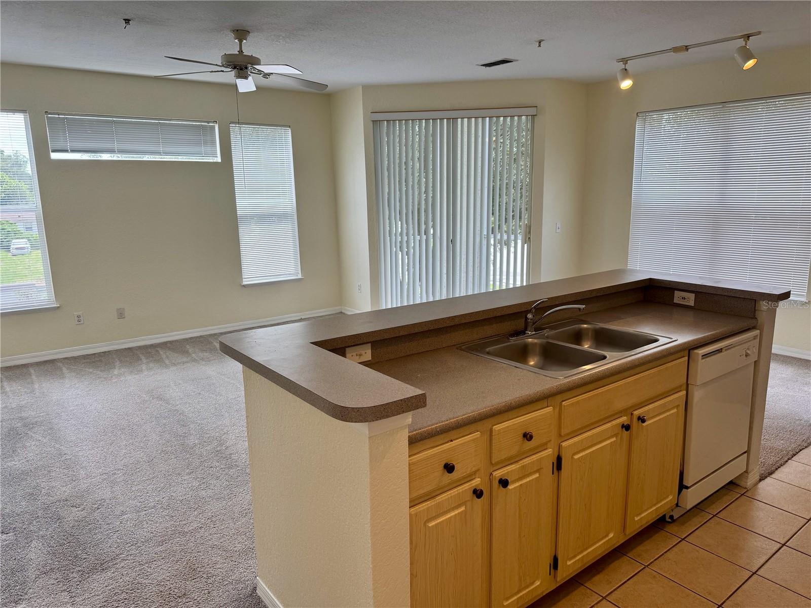 Image 3 of 16 For 2718 Maitland Crossing Way 202