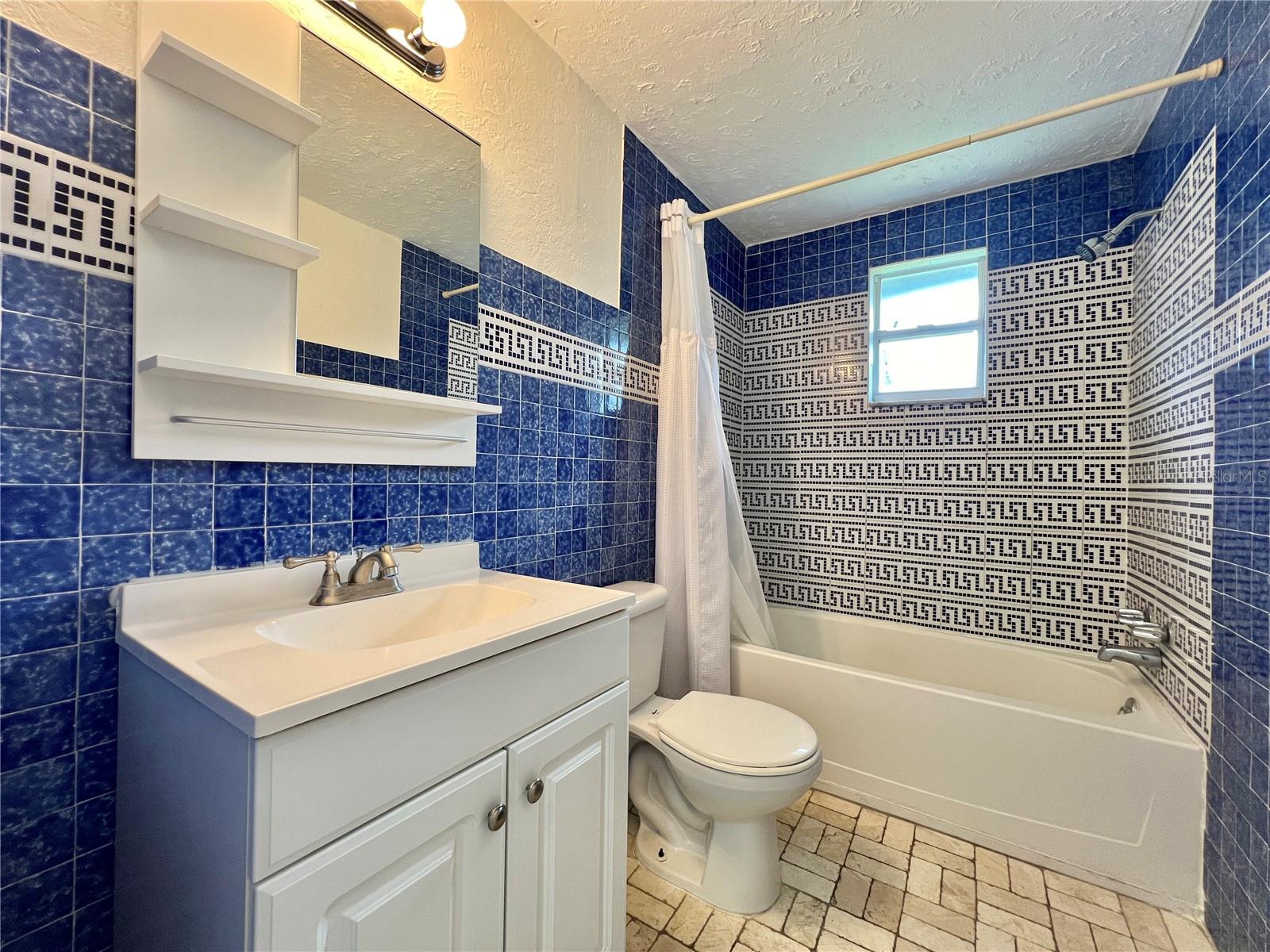 Image 20 of 25 For 1716 Nassau Street
