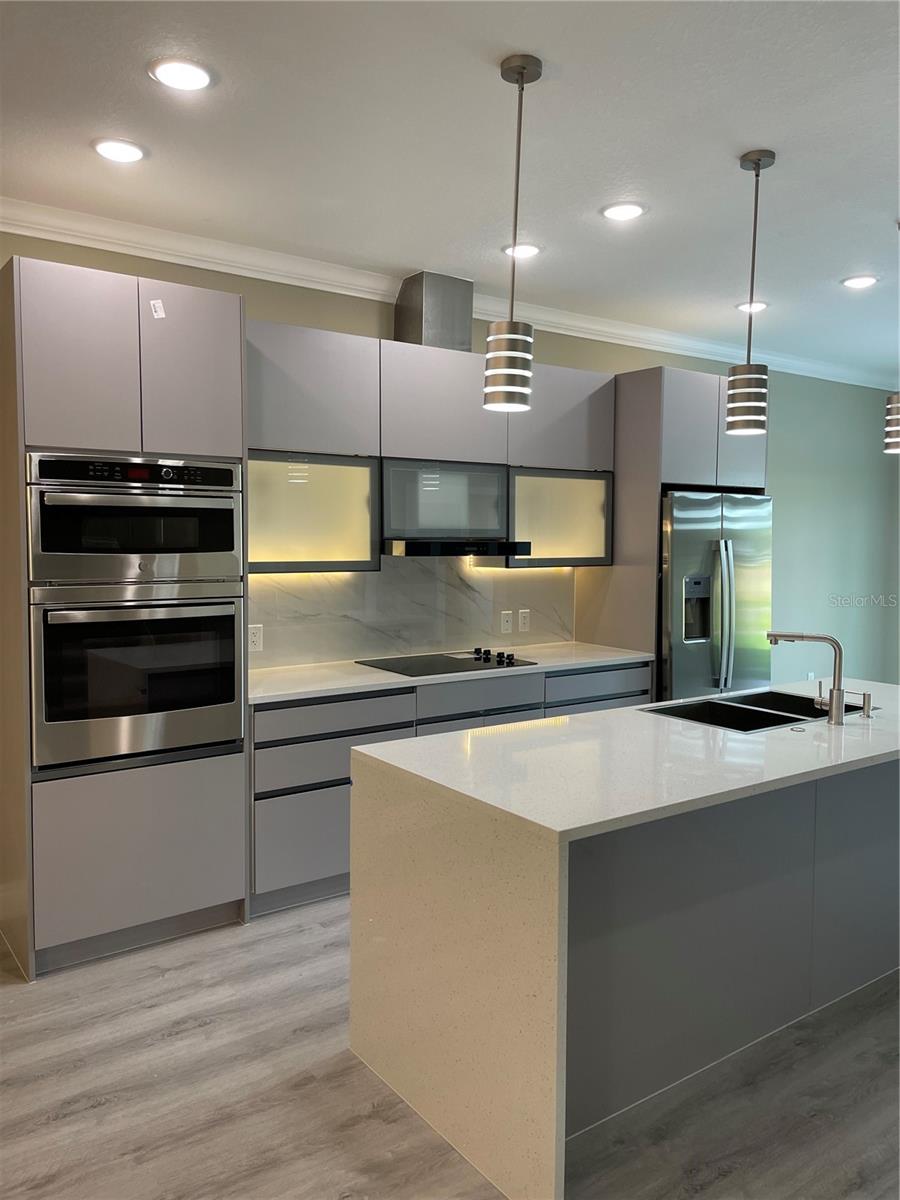 Image 4 of 42 For 1810 Brentwood Court