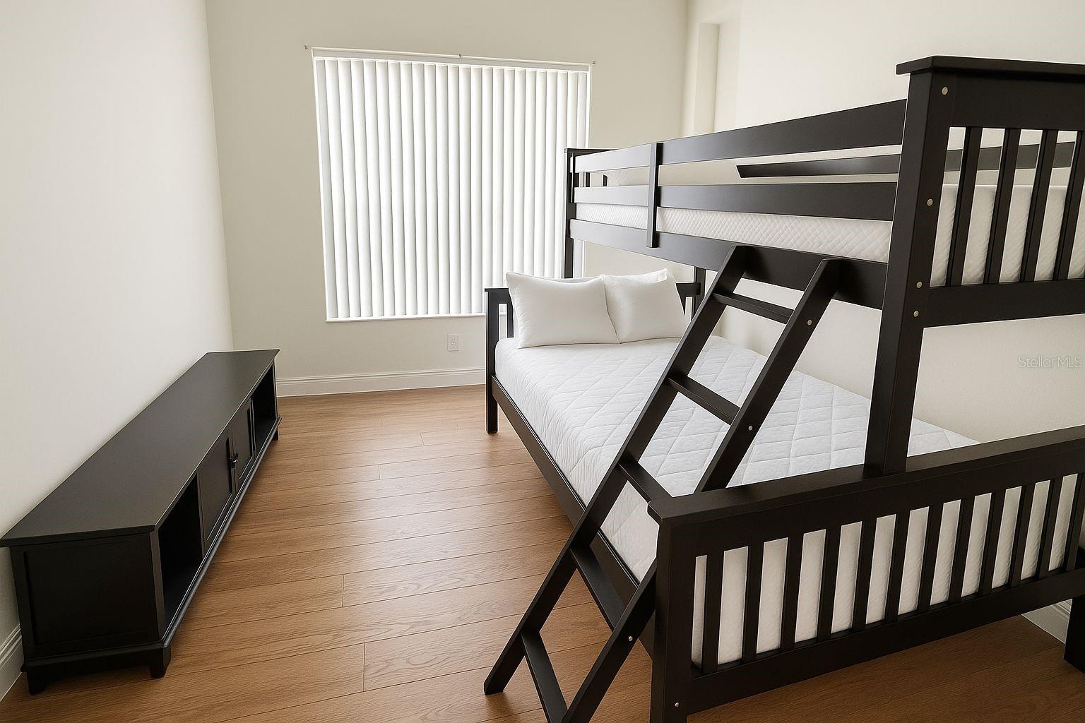 Image 16 of 36 For 946 Tuscan Hills Boulevard