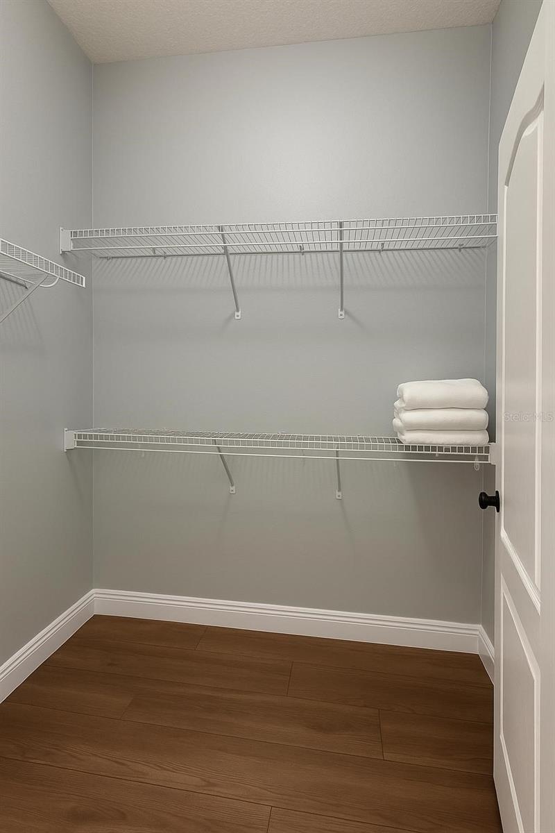 Image 22 of 36 For 946 Tuscan Hills Boulevard