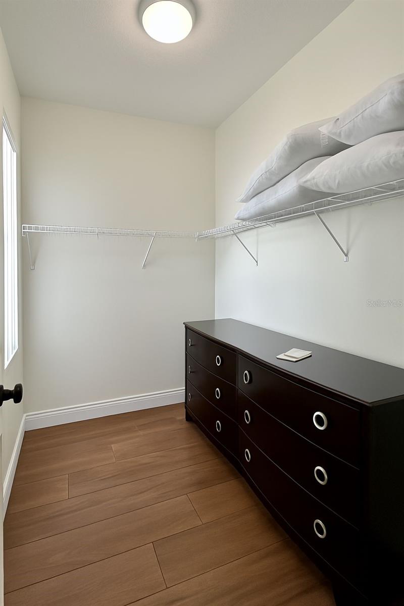 Image 23 of 36 For 946 Tuscan Hills Boulevard