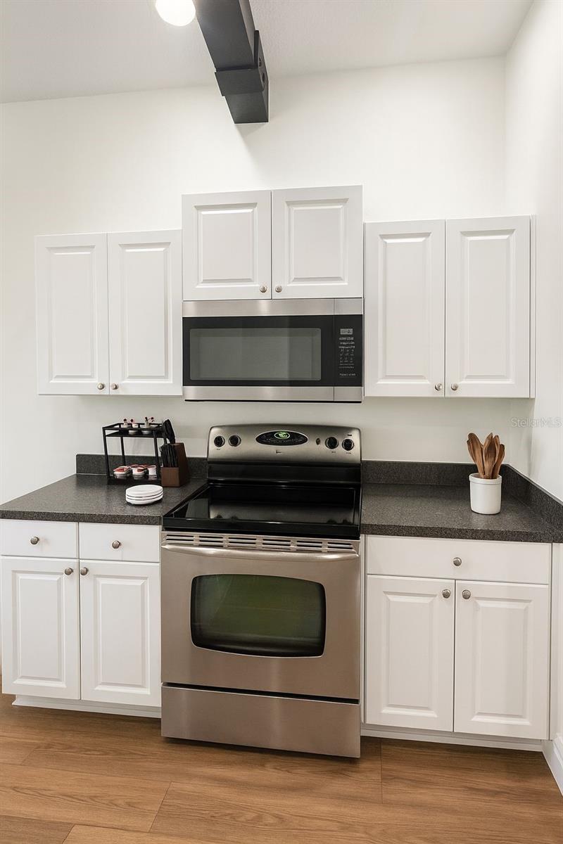 Image 7 of 36 For 946 Tuscan Hills Boulevard