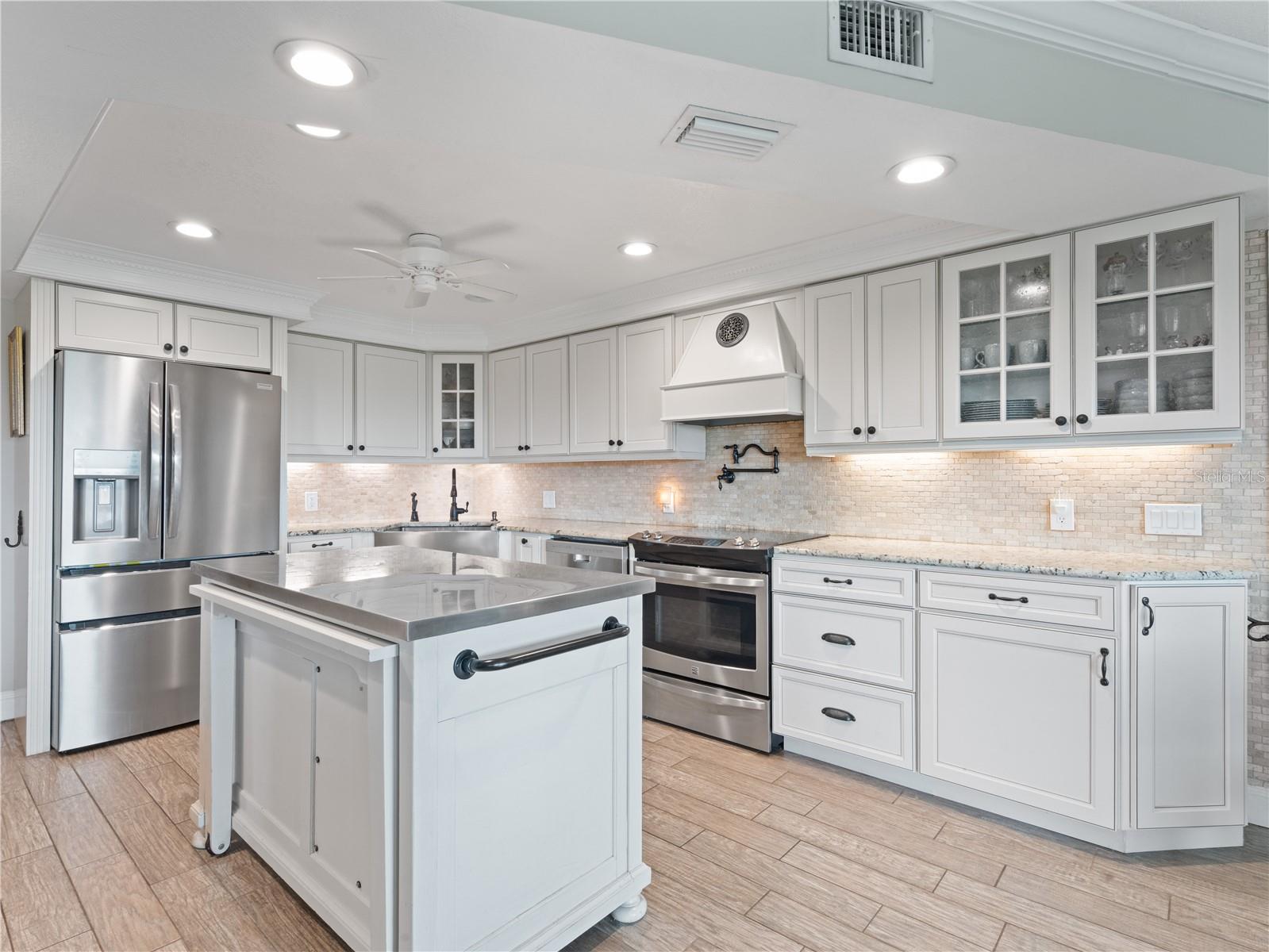 Image 16 of 29 For 650 Atlantic Avenue 103