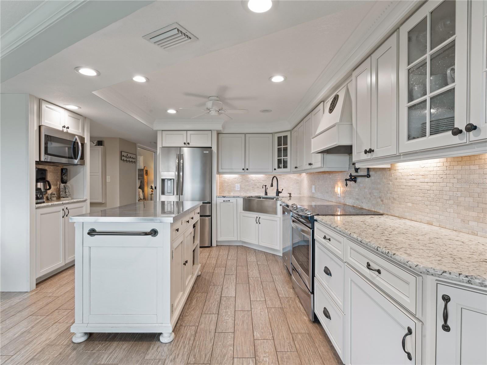 Image 17 of 29 For 650 Atlantic Avenue 103