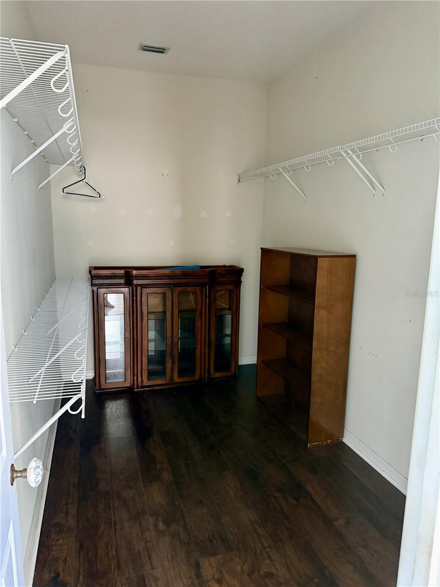 Image 21 of 31 For 1756 Cherry Ridge Drive