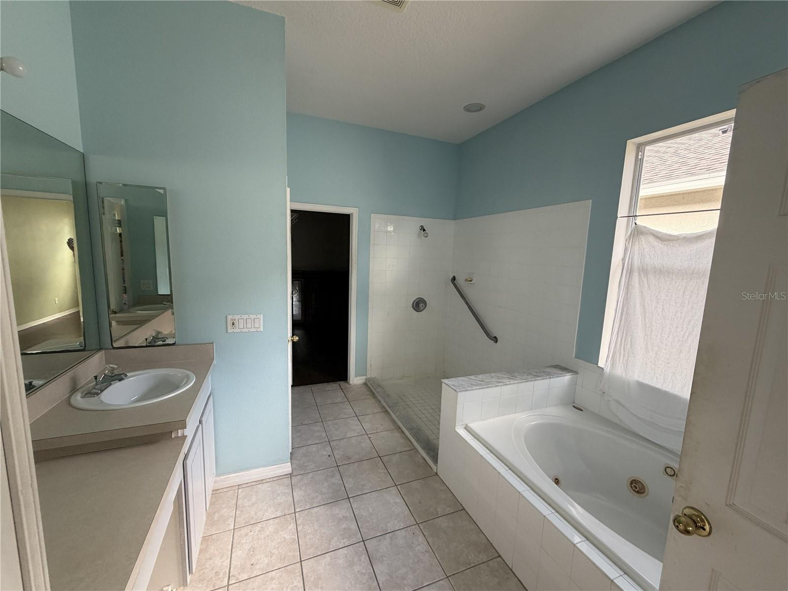 Image 22 of 31 For 1756 Cherry Ridge Drive