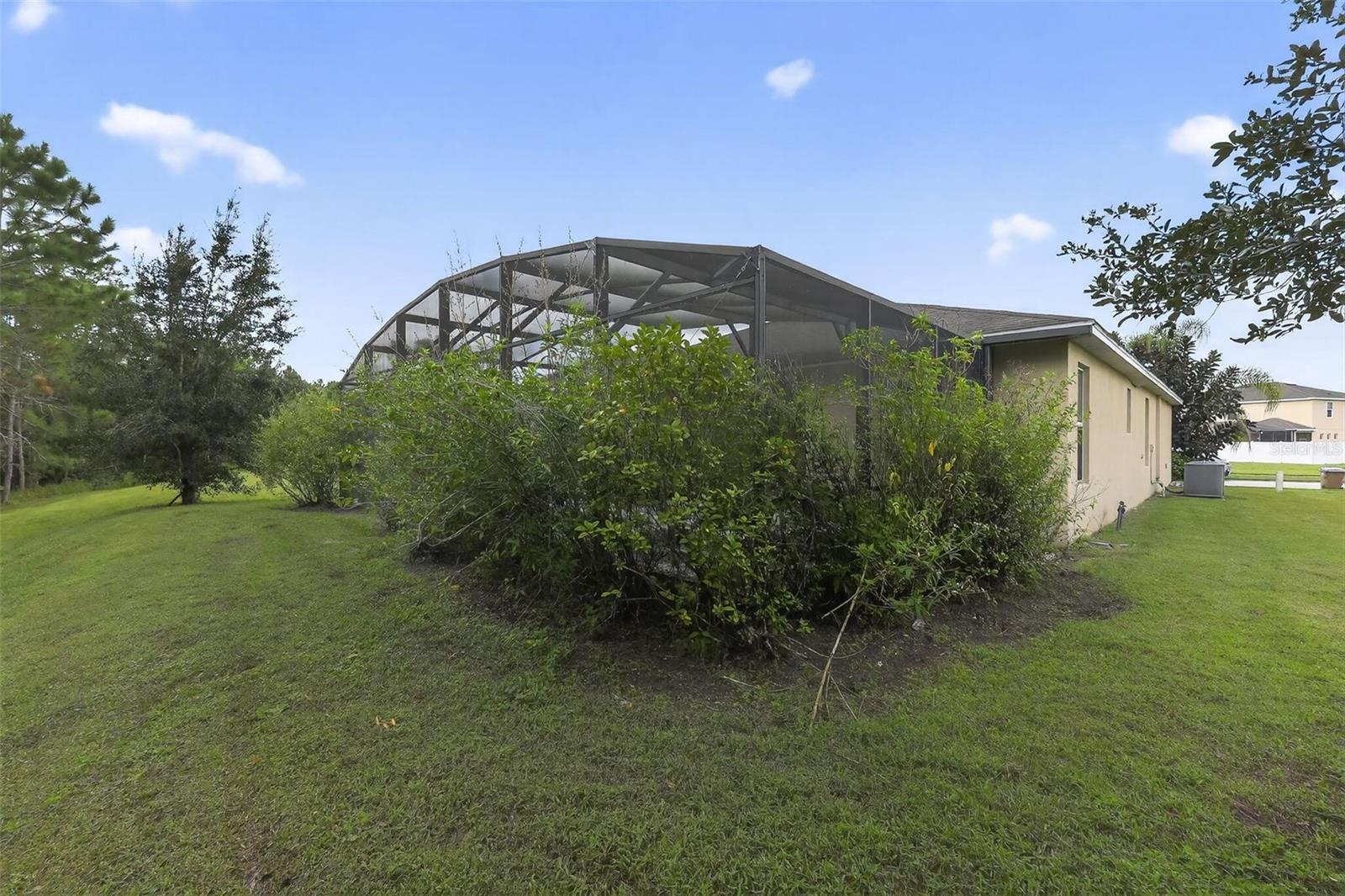 Image 25 of 30 For 4913 Pall Mall Street E