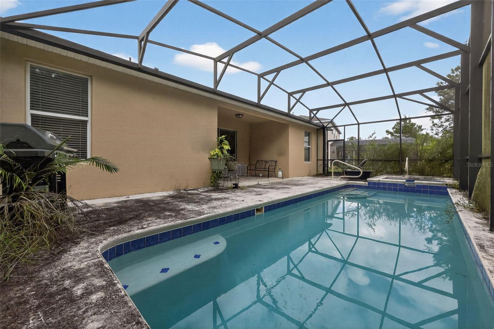 Image 30 of 30 For 4913 Pall Mall Street E