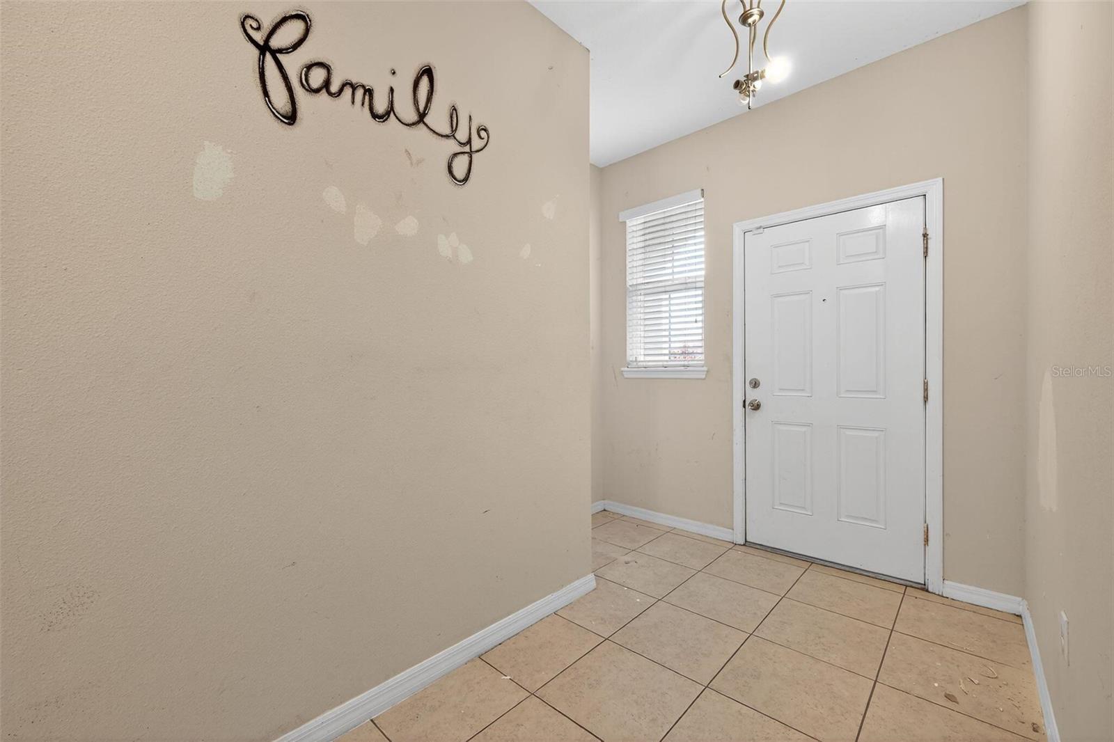 Image 4 of 30 For 4913 Pall Mall Street E