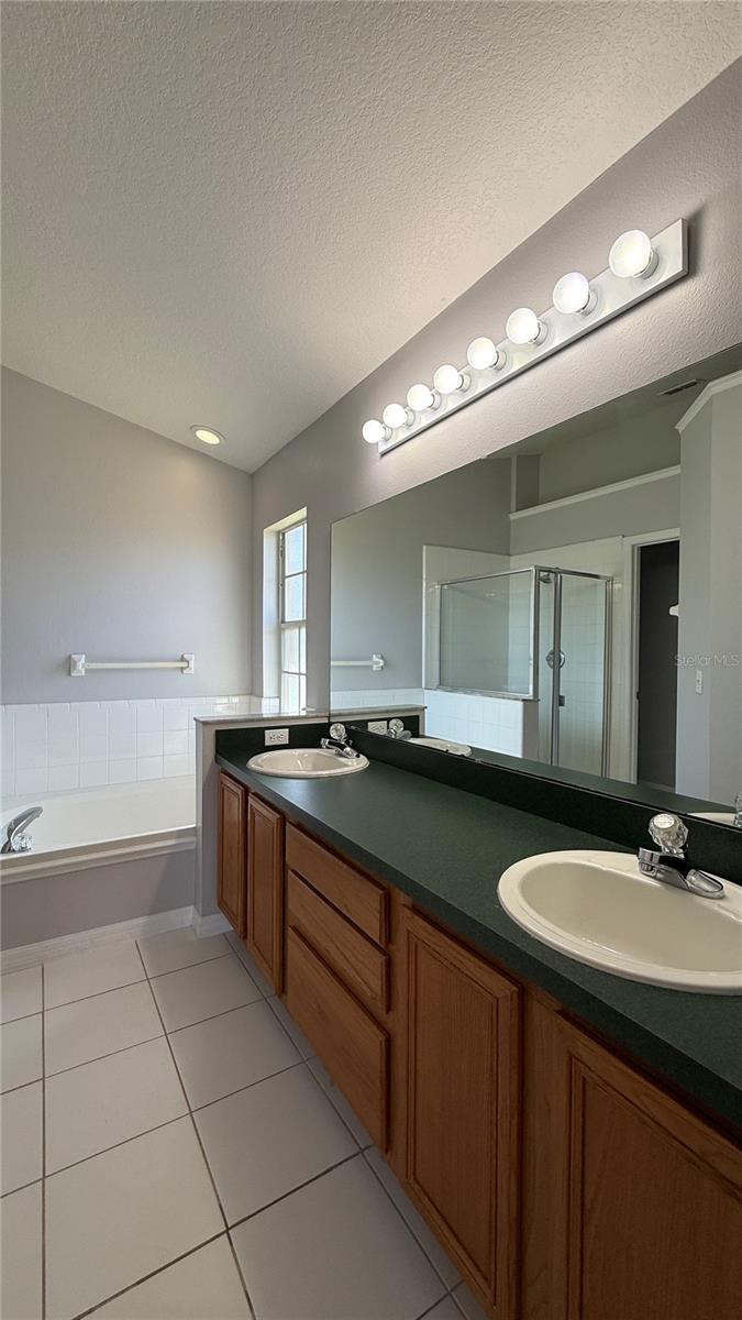 Image 24 of 40 For 7965 Golden Pond Court