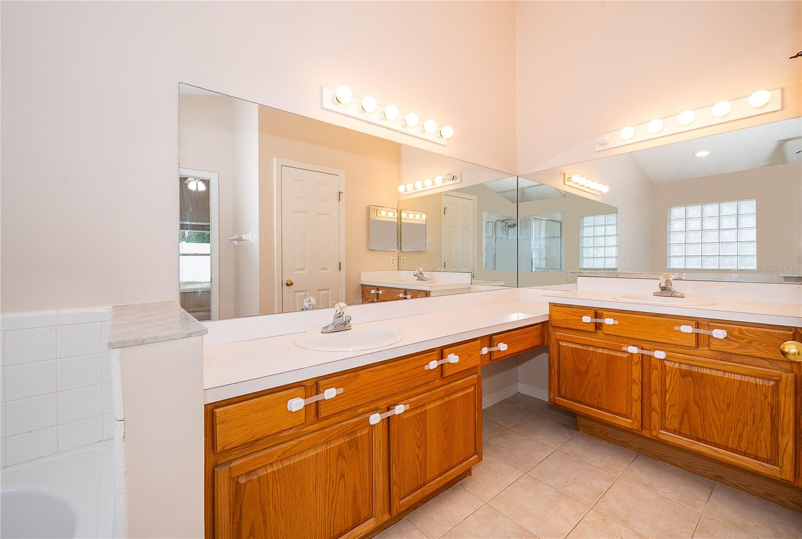 Image 15 of 30 For 8074 Dressage Drive