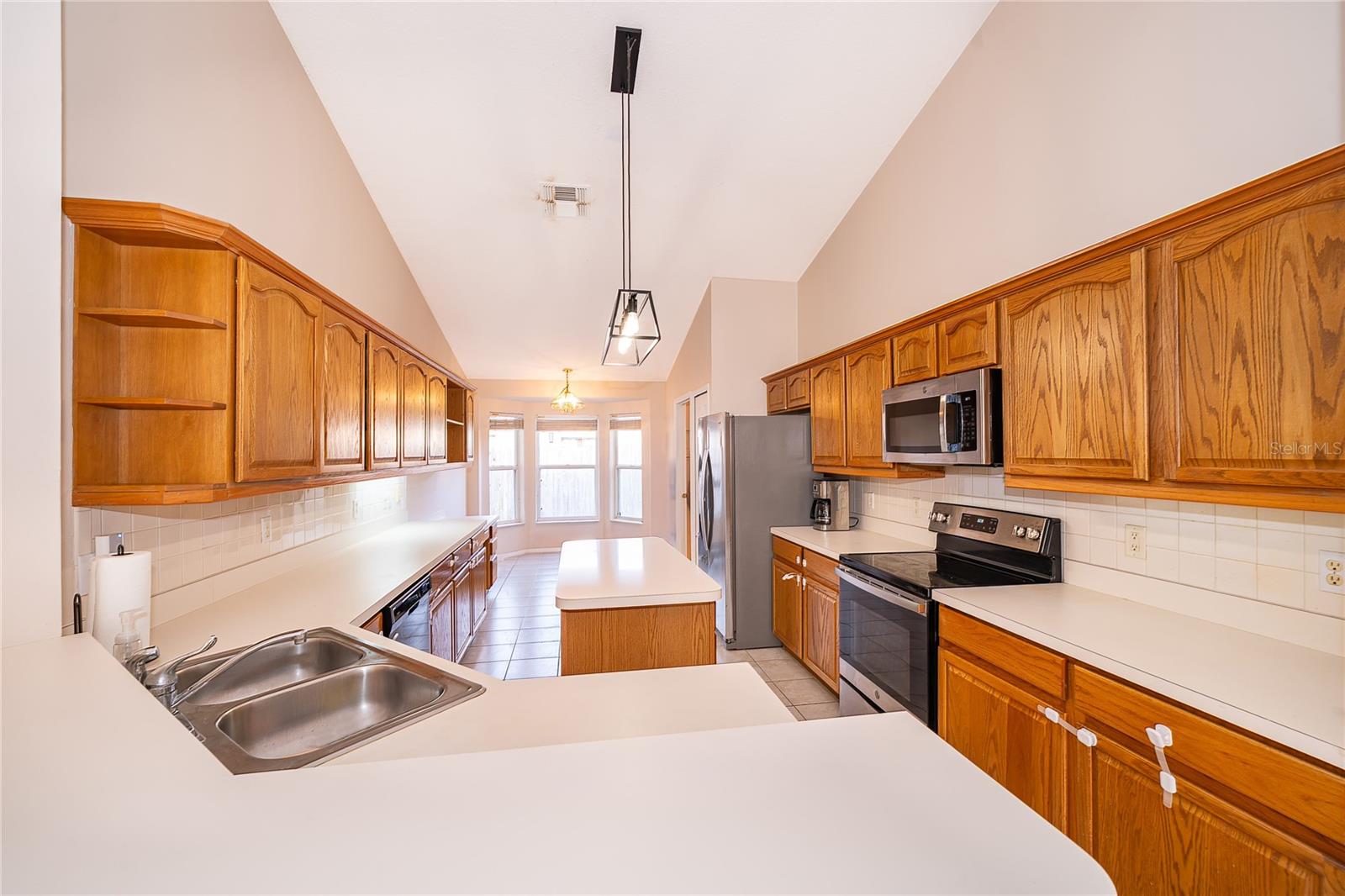 Image 4 of 30 For 8074 Dressage Drive