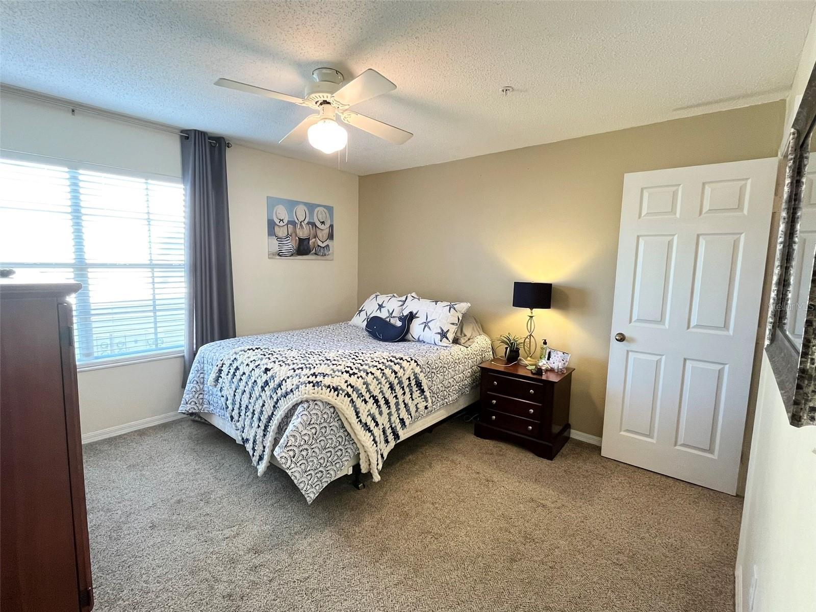 Image 9 of 14 For 1969 Summer Club Drive 201