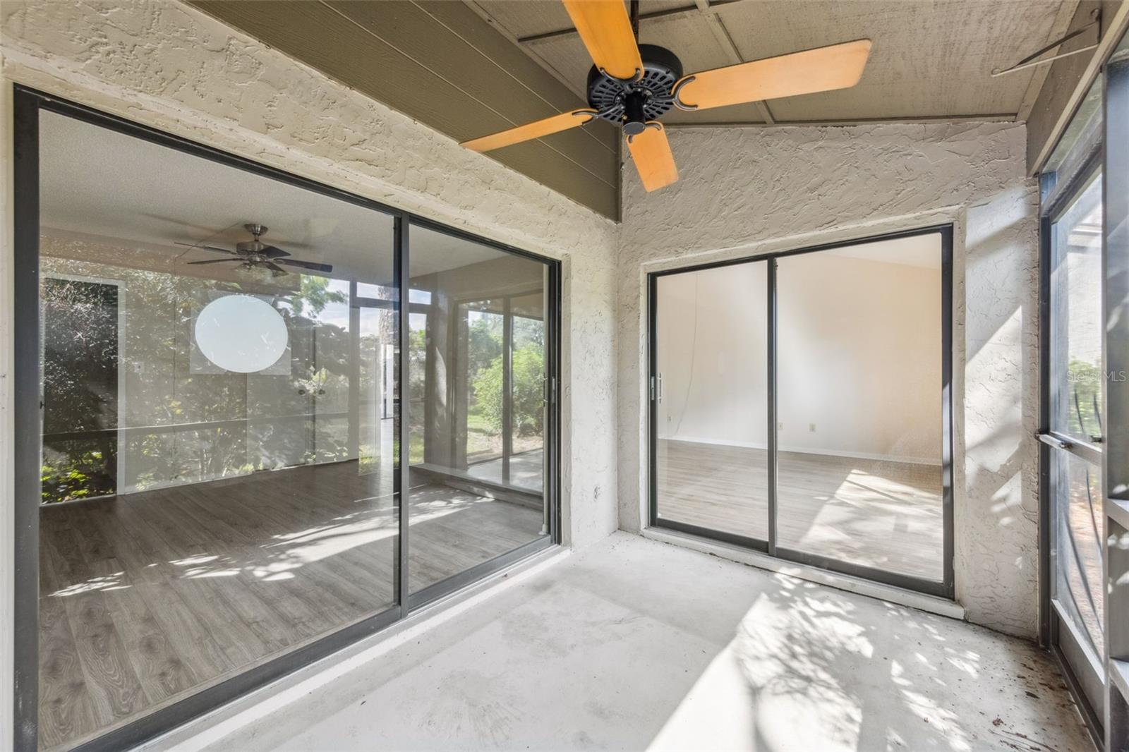 Image 19 of 21 For 685 Woodridge Drive