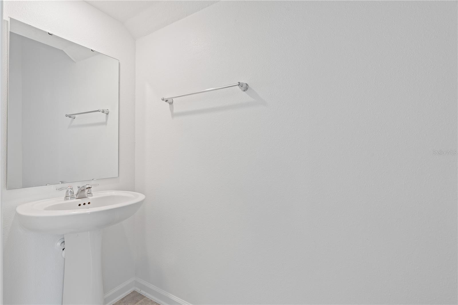 Image 23 of 36 For 2716 Pierr Street